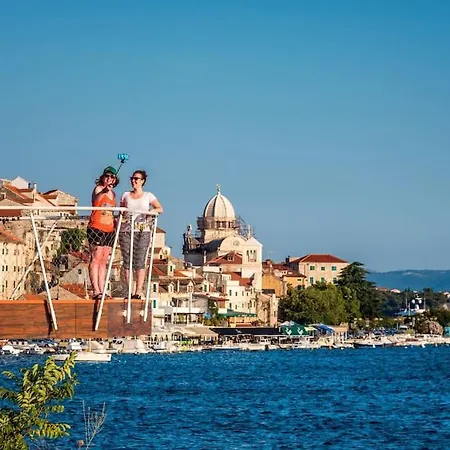 Prelijep Kondominij U Blizini Atrakcija 아파트 *